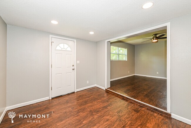 Photo - 6976 Jack Horner Ln