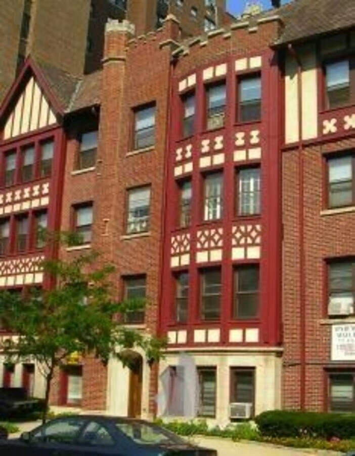 Photo - 525 W Cornelia Ave Apartment Unit 3E