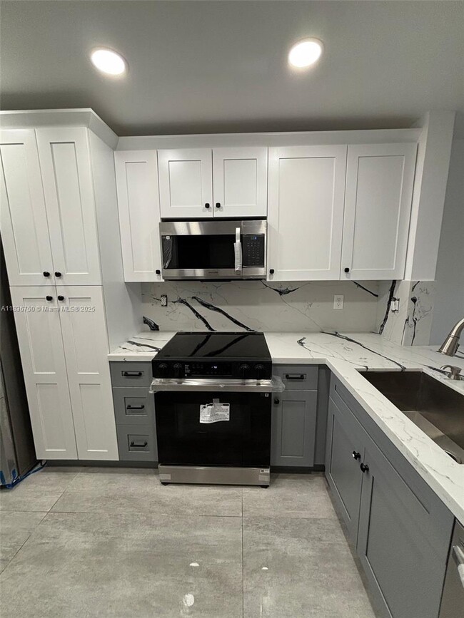 Photo - 434 NE 210th Cir Terrace Unidad 207-4A