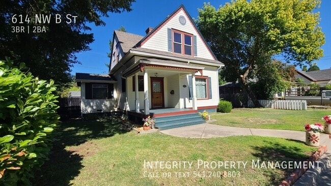 Photo - 614 NW B St