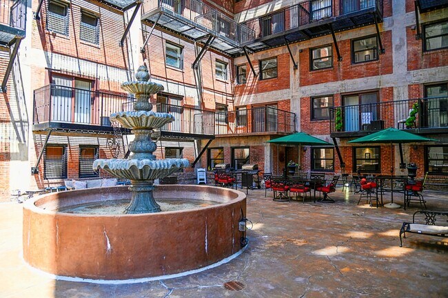 5th Floor Courtyard