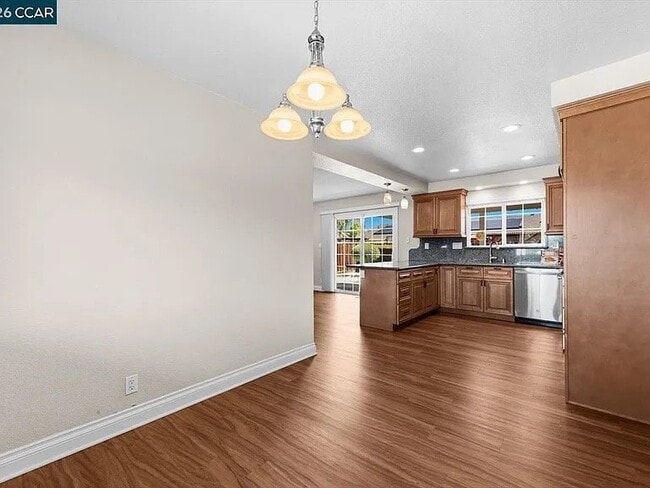 Photo - 4605 Wilson Ln