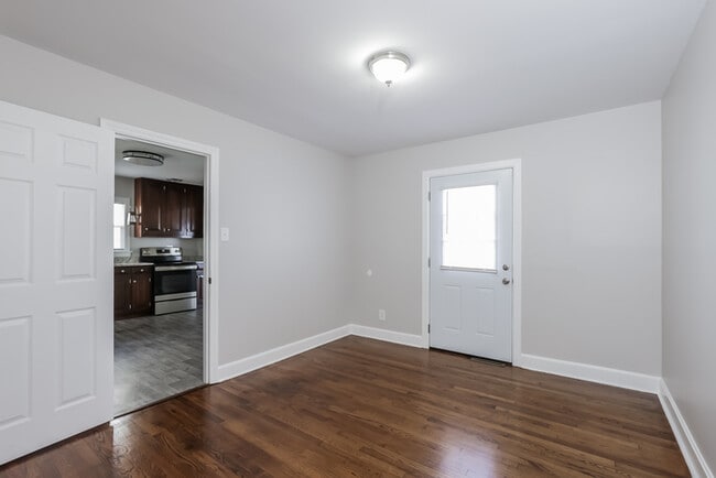 Photo - 1117 Sherwood Dr