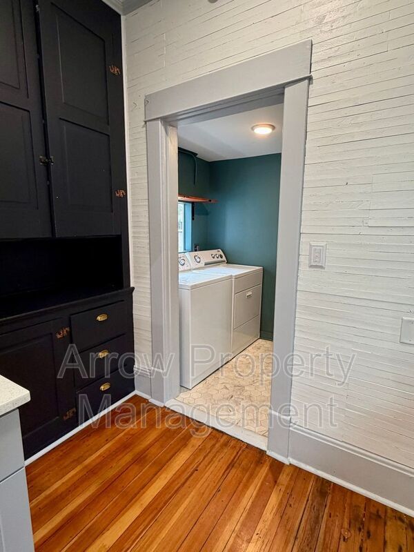 Photo - 2612 Y St