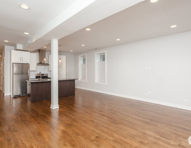 Photo - 2014 N Wolcott Ave Unit 1