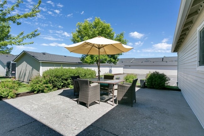 Cedarwest Apartments
