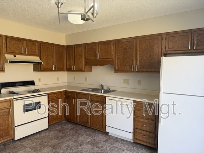 Photo - 629 Mystic Dr