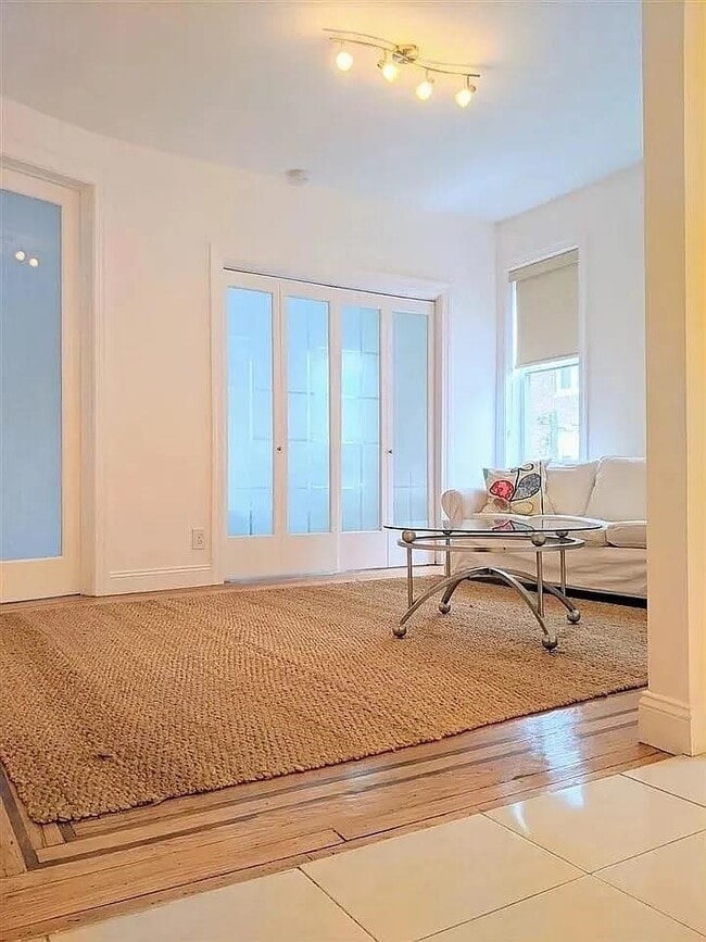 Photo - 7812 Hudson Ave Unidad C3