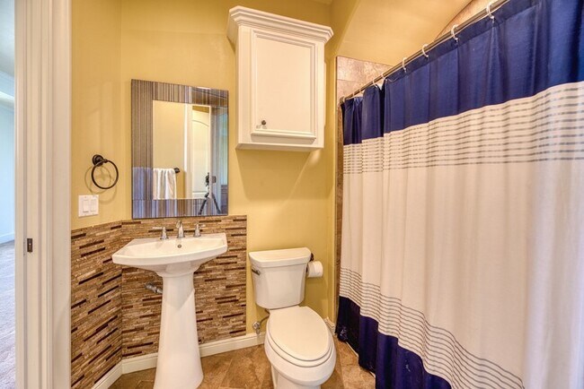 Photo - 5623 Waters Landing Ln