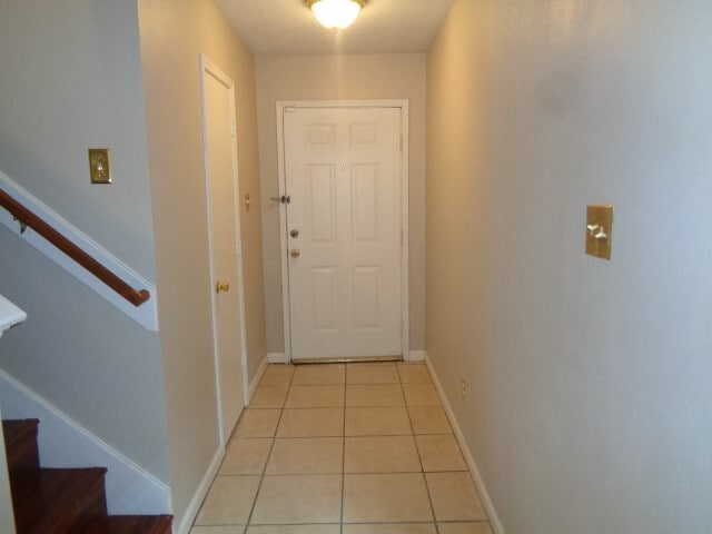 Photo - 810 Oak W Dr