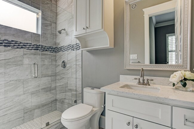 Building Photo - 325 Bunker Hill Rd