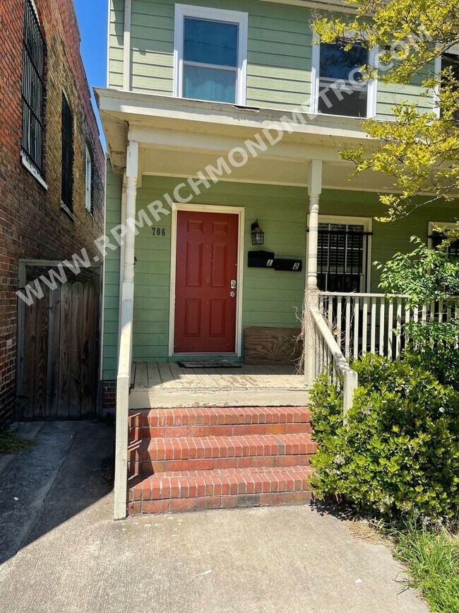 Photo - CT Russell Apartments