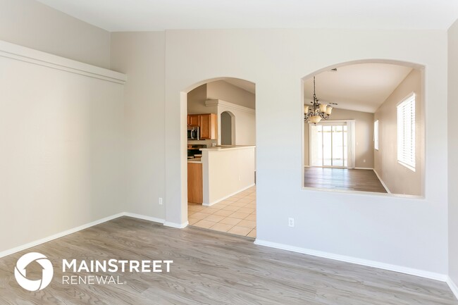 Photo - 9016 W Pinchot Ave