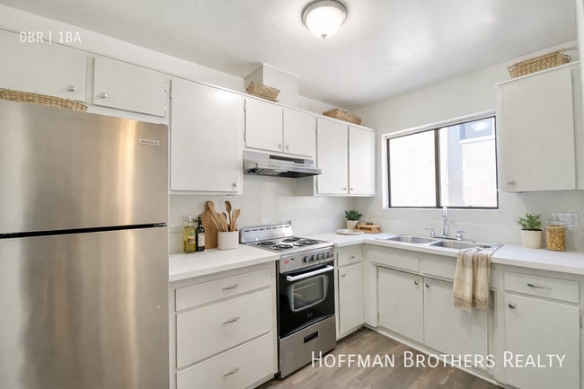 Photo - 981 Elden Ave Unit 4