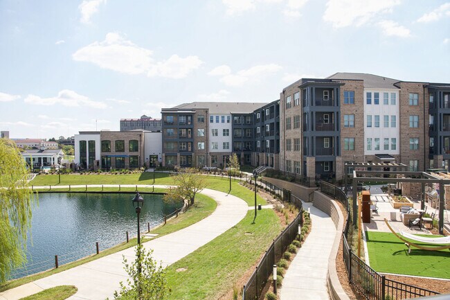 NOVEL University Place by Crescent Communities