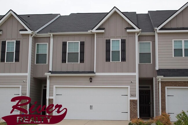 Building Photo - Laurel Park Townhouse