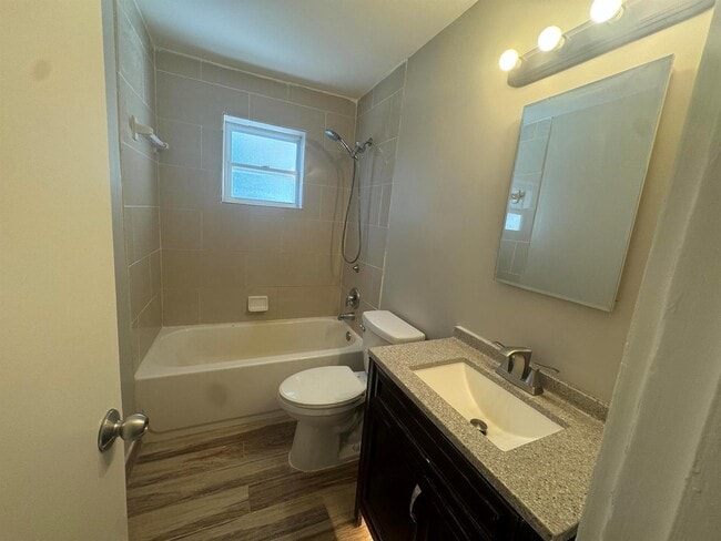 Photo - 8817 Dania Dr