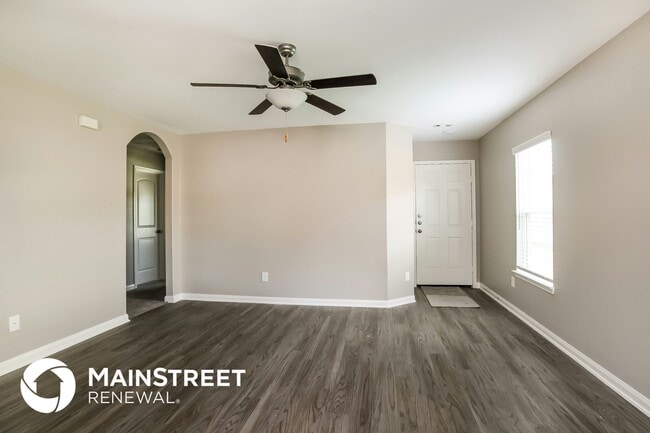 Photo - 25245 Dickens Dr