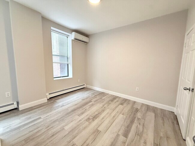 Photo - 15 Ruggles St Unit 3