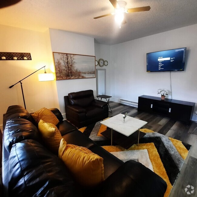 Building Photo - 756 Sullivant Ave Unit 756 Rental