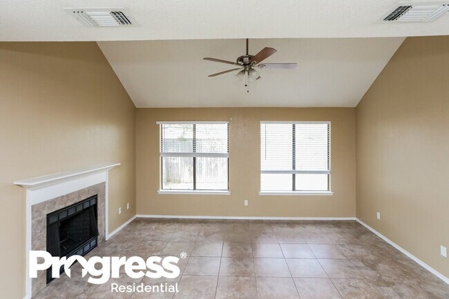 Photo - 935 Gaynor Ave