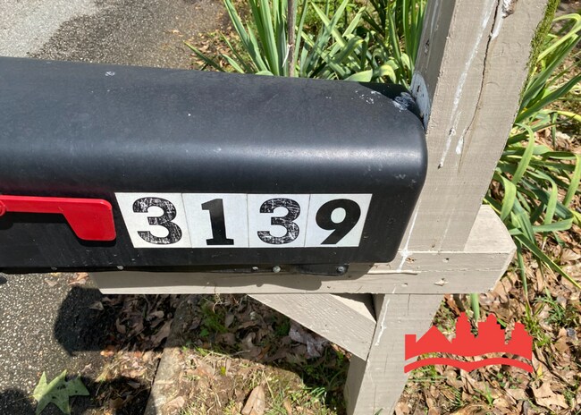 Photo - 3139 S Edgeware Rd
