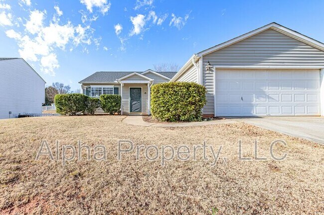 Photo - 308 Kingsman Ln House