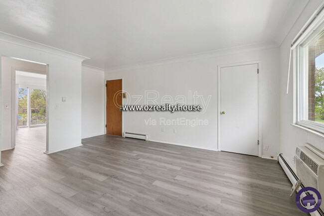 Photo - 1733 Christian Ave Unit 5