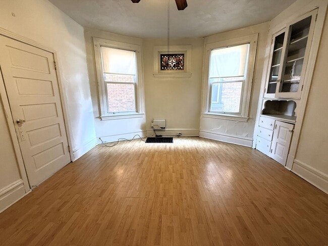 Photo - 5828 Alder St Unit 1