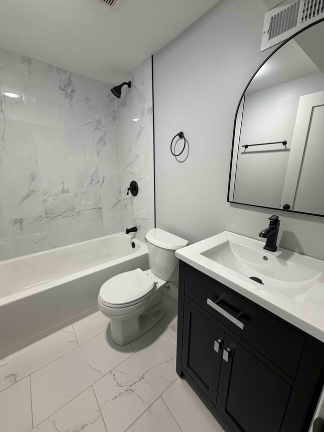 Photo - 2221 W 21st Pl