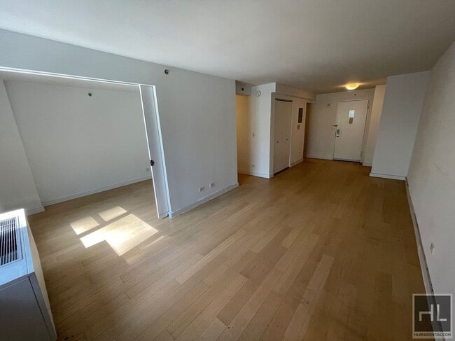 Building Photo - East 39th Street Unit 6G Rental
