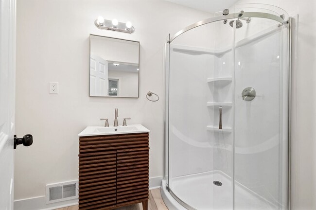 Photo - Gorgeous 3 bedroom home in Verona available now!