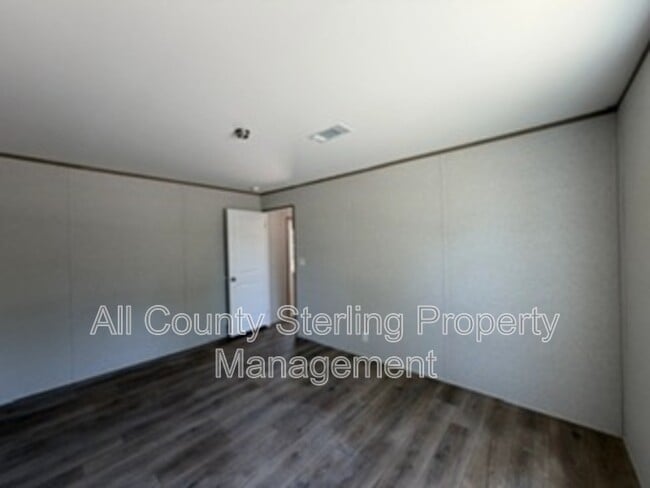 Photo - 139 SE Perfect Ct