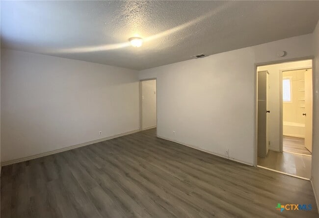Photo - 902 S 4th St