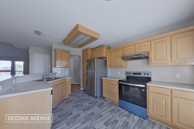 Photo - 1968 Westwood Dr