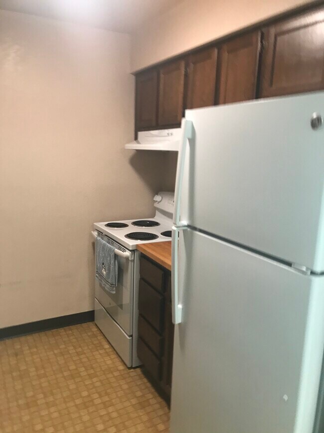 Kitchen2 - 5402 Maple Ridge Rd Unit 2