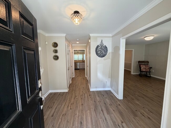 Walk-in Entrance - 3315 Watson Gate Rd