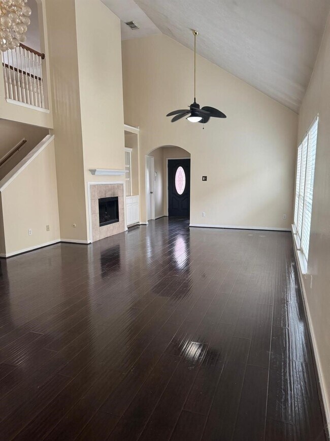 Photo - 6830 Silver Shores Ln