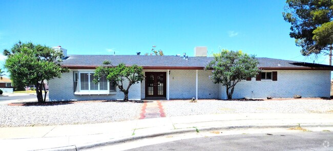 Building Photo - 139 Clairemont Rd Rental