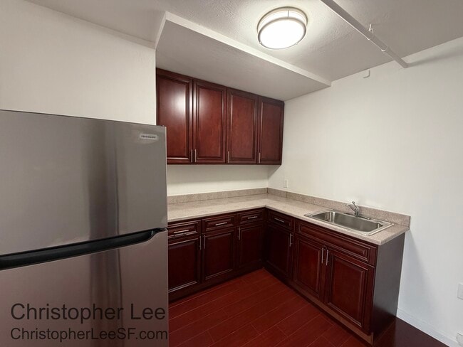 Photo - 512 Judah St Unit 1A