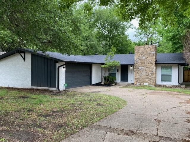 Building Photo - 1301 N Waterview Dr