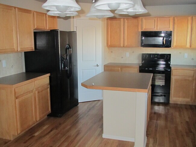 Photo - 427 Bow Creek Ln