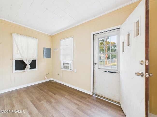 Photo - 505 W Dale St