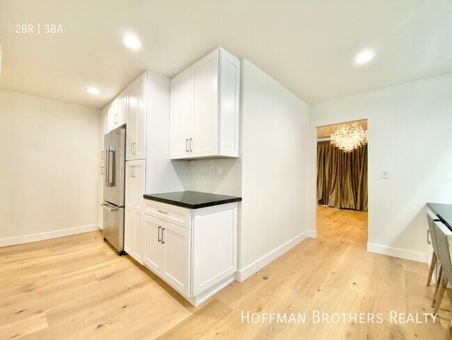 Photo - 131 N Wetherly Dr Unidad 104