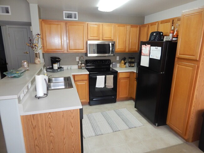 Photo - 4875 S Balsam Way Unit 18-202