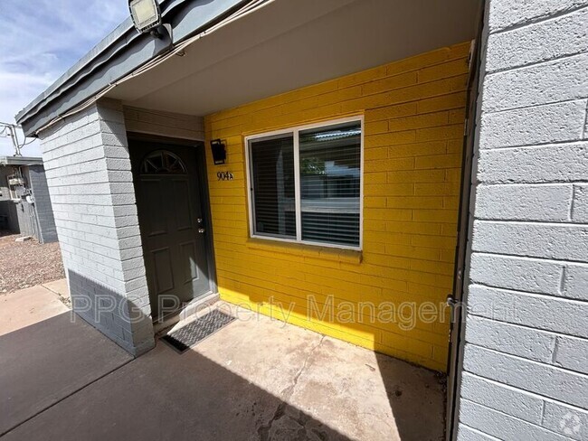Building Photo - 904 S Mariana St Rental