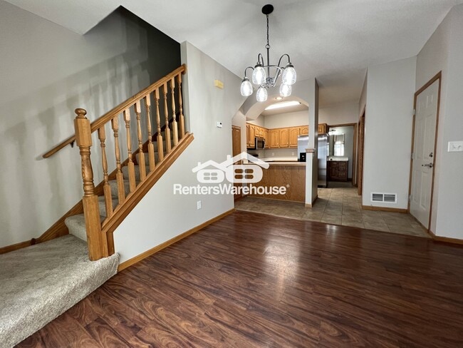 Photo - 617 2nd St NW