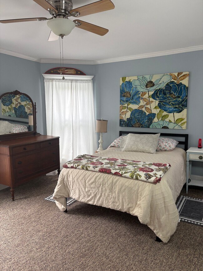 209 Linden St Unit 1