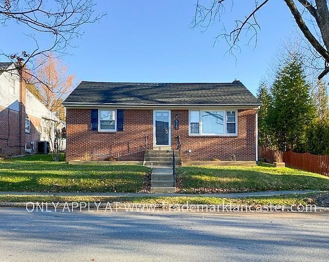 Building Photo - 525 Hilton Dr