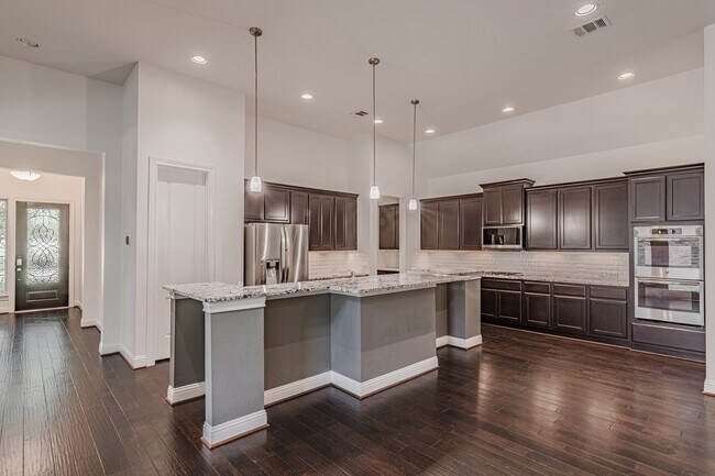 Photo - 112 Sundown Ridge Pl